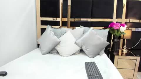 Snapshot of crystalstonee1 chatting on July 2026 07:27:02 PM Crystal online show from July 2026 07:27:02 PM