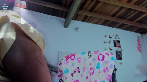 Snapshot of crystalvans chatting on November 2025 12:48:01 PM Cristal online show from November 2025 12:48:01 PM