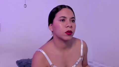 Snapshot of crystalvazquez chatting on December 2025 02:43:02 PM Soy Crystal online show from December 2025 02:43:02 PM