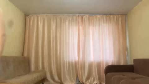 Jesi online show from April 2026 10:13:02 AM