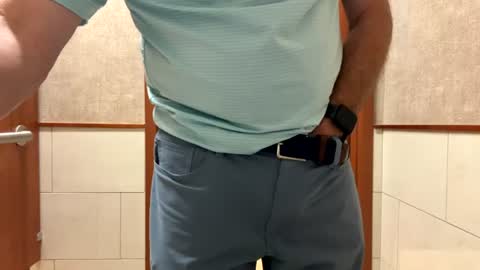 Cubantooo online show from August 2026 07:06:01 PM