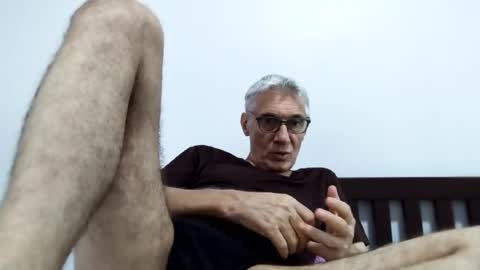 Snapshot of cucaio18 chatting on June 2026 01:05:02 AM BIG UNCUT HARD COCK online show from June 2026 01:05:02 AM