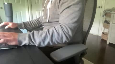 cuckgriff23 online show from May 2026 06:27:02 PM