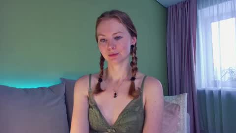 Snapshot of cuddle_kitten chatting on February 2025 06:46:02 AM Alexia online show from February 2025 06:46:02 AM