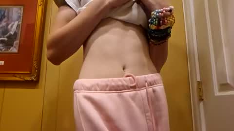 Snapshot of cuddleavenue chatting on September 2025 03:18:02 AM cuddleavenue online show from September 2025 03:18:02 AM