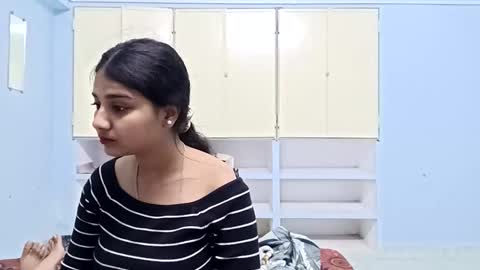 Snapshot of cuddlemuffins_3110 chatting on February 2026 04:35:01 PM cuddlemuffins online show from February 2026 04:35:01 PM