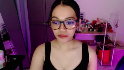 Snapshot of cuddlepunk_bubble chatting on May 2026 08:29:01 AM cuddlepunk_bubble online show from May 2026 08:29:01 AM