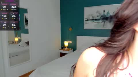 Snapshot of cuddles_jane chatting on November 2025 07:11:02 AM Silvia online show from November 2025 07:11:02 AM