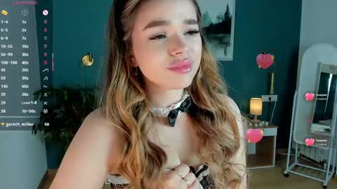 Silvia online show from April 2026 07:09:01 AM