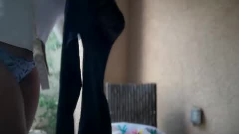 cum2charmxx online show from November 2025 06:30:01 PM