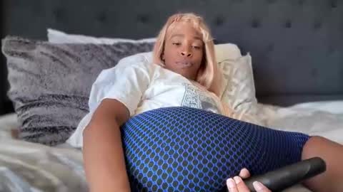 cum2charmxx online show from April 2026 06:08:02 PM