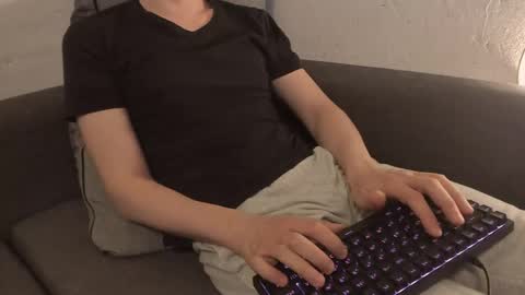 Kenny  online show from May 2026 01:06:01 PM
