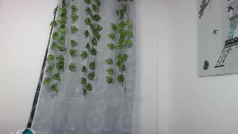 Snapshot of cumb0y_squirtgirl chatting on September 2025 10:16:01 AM Pablo and emma online show from September 2025 10:16:01 AM