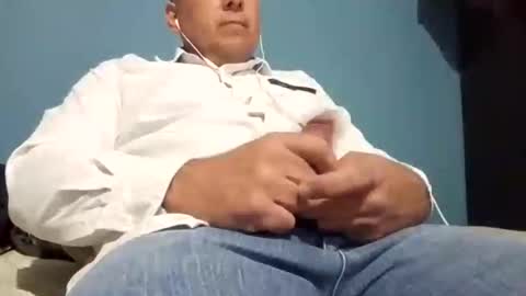 cumbian_chero online show from February 2025 12:48:01 PM