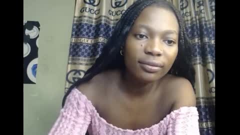Snapshot of cumebony_petit chatting on September 2025 10:26:01 PM cumebony_petit online show from September 2025 10:26:01 PM