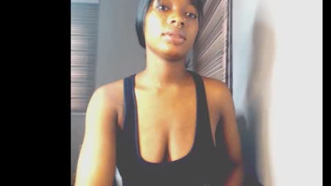 Snapshot of cumebony_petit chatting on February 2026 06:28:01 AM cumebony_petit online show from February 2026 06:28:01 AM