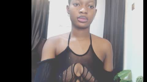Snapshot of cumebony_petit chatting on February 2026 09:10:02 AM cumebony_petit online show from February 2026 09:10:02 AM