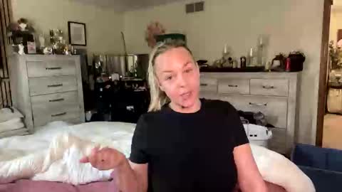 Snapshot of cumguzzlingskank chatting on May 2026 05:08:01 PM cumguzzlingskank online show from May 2026 05:08:01 PM