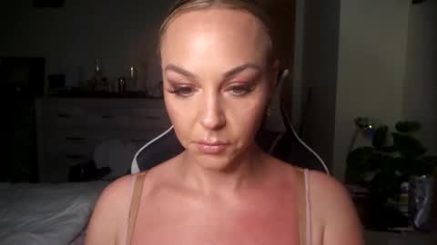 Snapshot of cumguzzlingskank chatting on May 2026 04:20:02 AM cumguzzlingskank online show from May 2026 04:20:02 AM