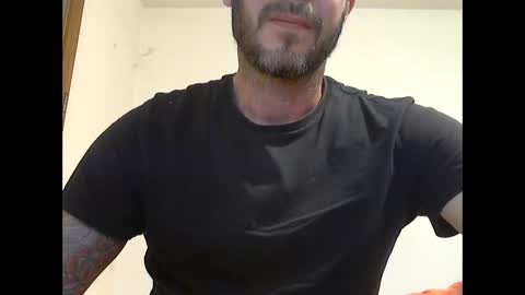 Snapshot of cummincock04 chatting on January 2025 07:08:01 PM cummincock04 online show from January 2025 07:08:01 PM