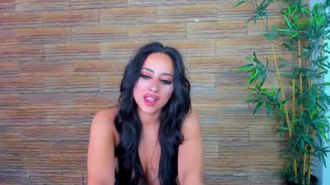 Snapshot of cupcake_izzy chatting on October 2025 05:33:02 AM cupcake_izzy online show from October 2025 05:33:02 AM