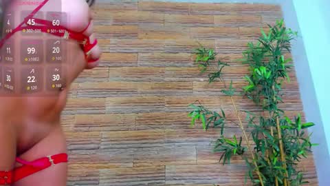 Snapshot of cupcake_izzy chatting on November 2025 04:16:01 AM cupcake_izzy online show from November 2025 04:16:01 AM