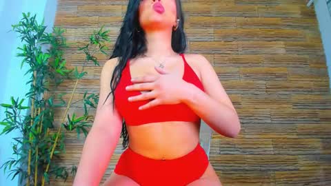 cupcake_izzy online show from February 2026 05:40:02 AM