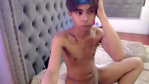 Snapshot of cuppycupcake_2 chatting on December 2025 07:31:02 PM Xyrien online show from December 2025 07:31:02 PM