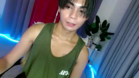 Snapshot of cuppycupcake_2 chatting on March 2026 07:19:02 AM Xyrien online show from March 2026 07:19:02 AM