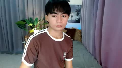 Snapshot of cuppycupcake_2 chatting on April 2026 07:09:01 AM Xyrien online show from April 2026 07:09:01 AM
