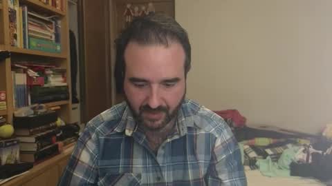 Snapshot of curiosillo1983 chatting on December 2025 04:04:01 PM curiosillo1983 online show from December 2025 04:04:01 PM