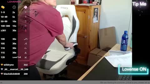 Snapshot of curiouscouple3143 chatting on February 2025 08:15:01 PM curious couple online show from February 2025 08:15:01 PM