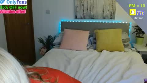 FREE Instagram dancingneighbour online show from February 2026 10:50:02 PM