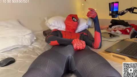 Snapshot of curlyboyy_ chatting on February 2025 09:14:02 PM Mike pvt is open online show from February 2025 09:14:02 PM