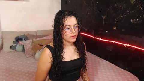 Snapshot of curlycool chatting on January 2025 02:19:02 AM Max and Cata online show from January 2025 02:19:02 AM