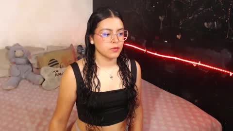 Snapshot of curlycool chatting on January 2025 02:00:02 AM Max and Cata online show from January 2025 02:00:02 AM