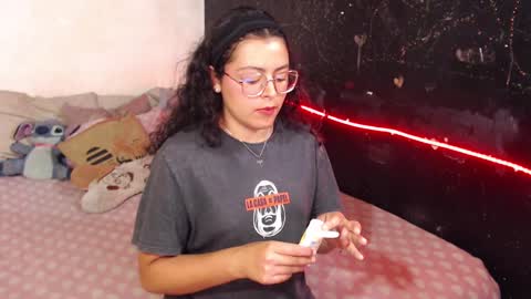 Snapshot of curlycool chatting on January 2025 01:48:02 AM Max and Cata online show from January 2025 01:48:02 AM