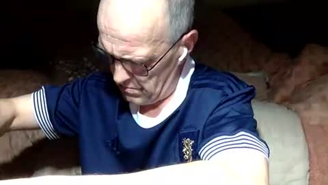 Snapshot of curvelover1977 chatting on November 2025 10:10:02 PM curvelover1977 online show from November 2025 10:10:02 PM