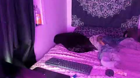 Snapshot of curvybcelinemixe chatting on February 2025 06:39:01 AM Cline online show from February 2025 06:39:01 AM