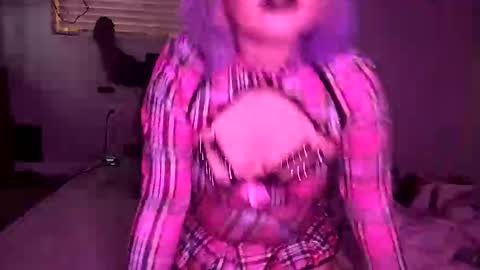 Lucifina ganja kittens online show from February 2025 05:07:02 AM
