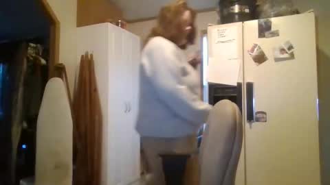 dahlia -kim online show from January 2026 01:04:01 PM