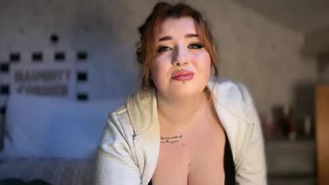 curvyrosie99 online show from March 2026 06:19:02 PM