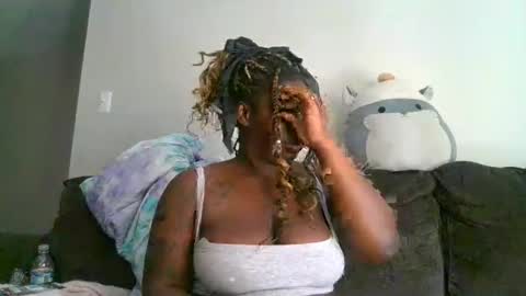 Snapshot of curvyychocolate chatting on December 2024 06:53:01 PM curvyychocolate online show from December 2024 06:53:01 PM