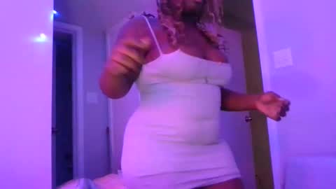 Snapshot of curvyychocolate chatting on January 2025 11:54:01 PM curvyychocolate online show from January 2025 11:54:01 PM