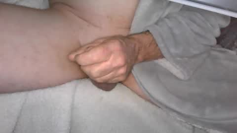 Snapshot of cut_guy64 chatting on January 2025 06:03:02 AM Cut Guy online show from January 2025 06:03:02 AM