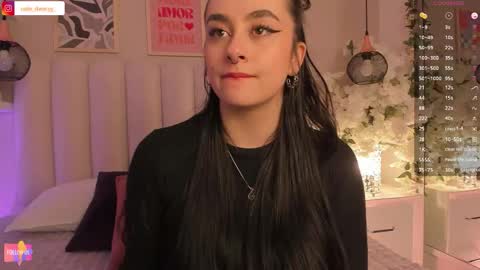 Snapshot of cute__cherry_ chatting on November 2025 11:04:02 PM Amber online show from November 2025 11:04:02 PM