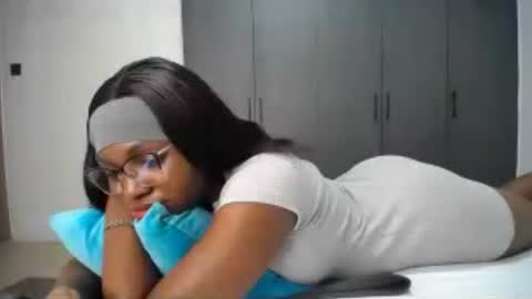Snapshot of cute_ass18 chatting on July 2026 01:17:01 PM Liya online show from July 2026 01:17:01 PM