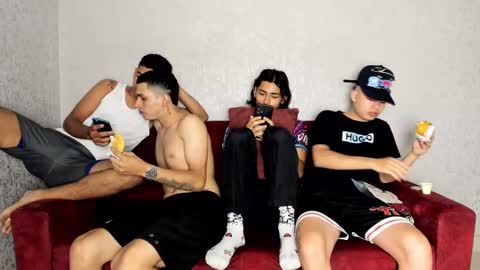 ARTURO-18  MATIAS-18  NIKOLAY-19  HADES-18  GABO-19 online show from March 2025 01:59:02 PM