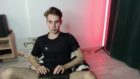 Im Brian online show from November 2025 05:04:01 PM