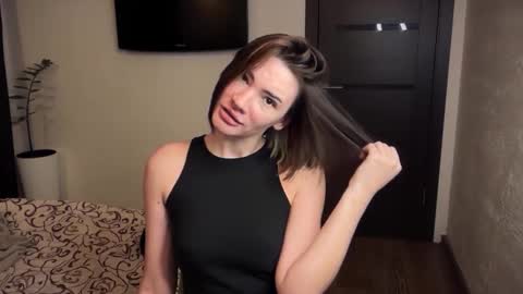 cute_bubbles online show from October 2025 06:18:02 PM